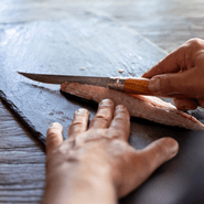 Opinel N°12 Effile Slim rukoväť Oliva, leštená oceľ - KNIFESTOCK