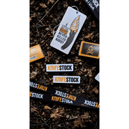 Samolepka KNIFESTOCK biela 7,5 x 2 cm - KNIFESTOCK