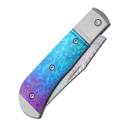 Kizer Trestle Rainb.DAM &amp; Crystallized Titanium - KNIFESTOCK
