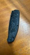 We Knife Esprit Marble Carbon Fiber Presentation Handle WE20025A-C - KNIFESTOCK