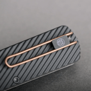 Vosteed Vombat  M390 Copper Dune Aluminum Black A4107 - KNIFESTOCK
