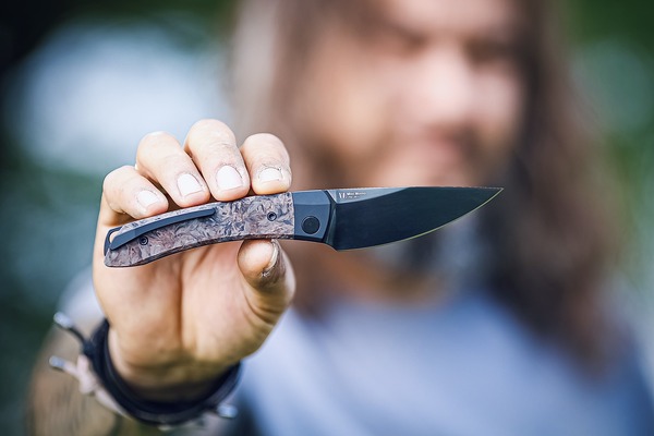 Kizer Mini Momo CPM20V, KNFS Exclusive, Limited Edition 200pcs, 6063-T6+Fatcarbon Ki3663E1 - KNIFESTOCK