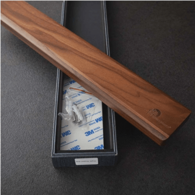 Dellinger Wooden magnetic strip (wallnut) 430x65x20mm - KNIFESTOCK