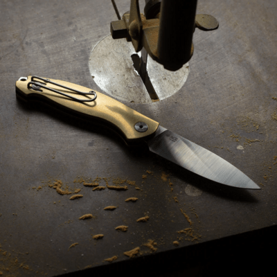 Giant Mouse ACE Farley (SlipJoint) Brass / Elmax Satin GM-FARLEY-BRASS-ELMAX - KNIFESTOCK