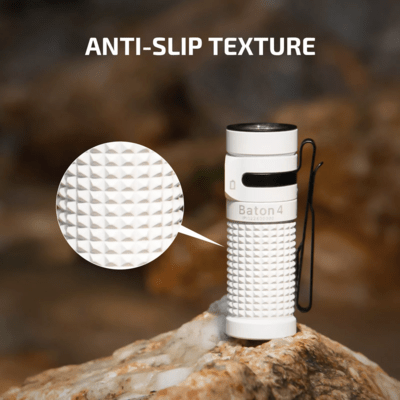 Latarka Olight Baton 4 Premium Edition z bezprzewodowym etui ładującym (biała, 1300 lumenów) - KNIFESTOCK