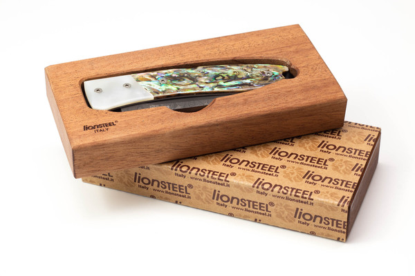 Lionsteel Opera Damast Heinsgringla Perlmuttgriff, Holzkiste 8800D MOP - KNIFESTOCK