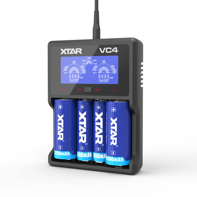 Xtar VC4-charger, USB cable - KNIFESTOCK