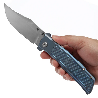 Kansept knives Bison Satin CPM S35VN Blå Anodiserad Titan med Frag Mönster K1 - KNIFESTOCK
