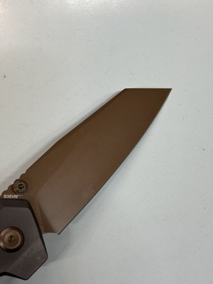 Vosteed Parallel S35VN Miedź Dune Ciemny Czerwonawy Fioletowy Tytan A3505 - KNIFESTOCK