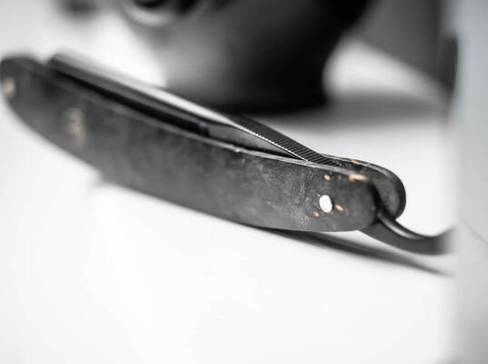 BOKER Rasoio a mano libera Black Amboina 140919 - KNIFESTOCK