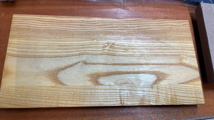 DUE CIGNI 7x2 TAGLIERE LISCIO IN FRASSINO PICCOLO 400x200x23 mm 2C T3015/F - KNIFESTOCK