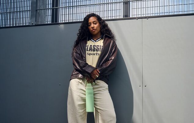 Stanley  Termoláhev The IceFlow™ Bottle Fast Flow 700 ml/24oz Pistachio 10-11287-590 - KNIFESTOCK