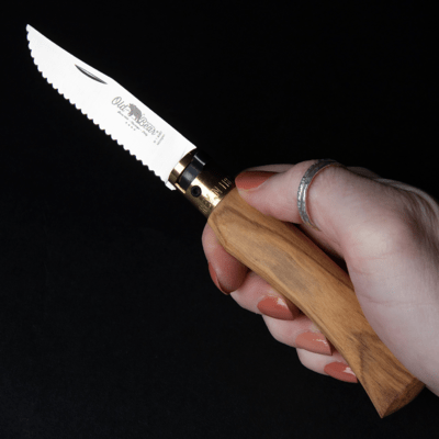 OLD BEAR® M - STAINLESS STEEL, OLIVE HANDLE, SERRATED BLADE 9337/19_LU - KNIFESTOCK