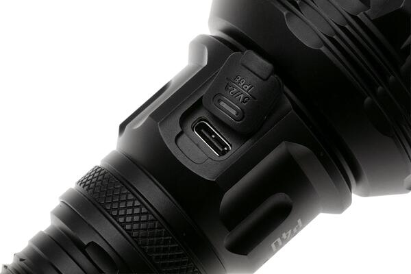 Nitecore P40 2000 Lumens - KNIFESTOCK