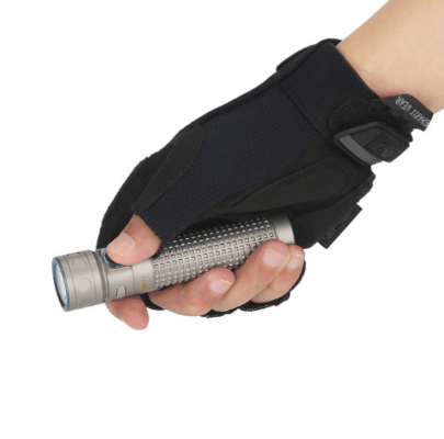 OLIGHT baterka Baton Pro 2000 lm titanium LE OL537 - KNIFESTOCK