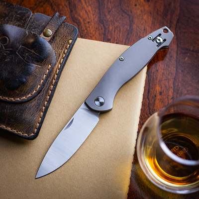 Giant Mouse ACE Farley V1 (SlipJoint) Titanium / Satin ELMAX GM-FARLEY-TITANIUM - KNIFESTOCK