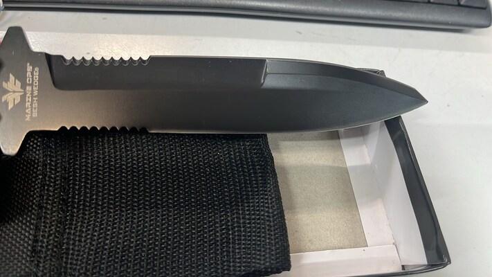 Master Cutler Marine Ops I 02MO001 - KNIFESTOCK